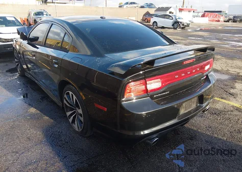 2013 Dodge Charger Srt8 z USA, uszkodzony, nr VIN 2C3CDXEJ3DH507458